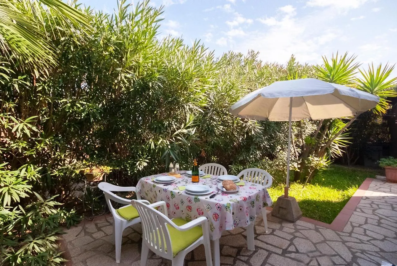 La Casa Di Rosetta Apartment Marina di Campo